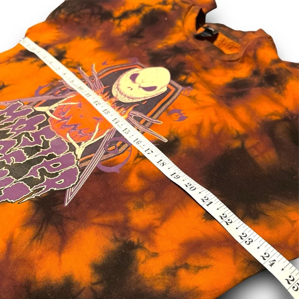 Nightmare Before Christmas L‎ Tie Dye Master Of Fright Crewneck Pullover